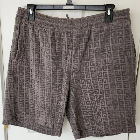 Givenchy 4G Terry T-Shirt & Short Set - Picture 4 of 12